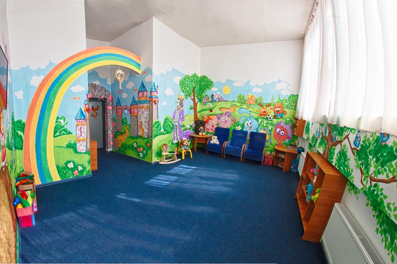 Truskavets 365 Hotel Екстериор снимка