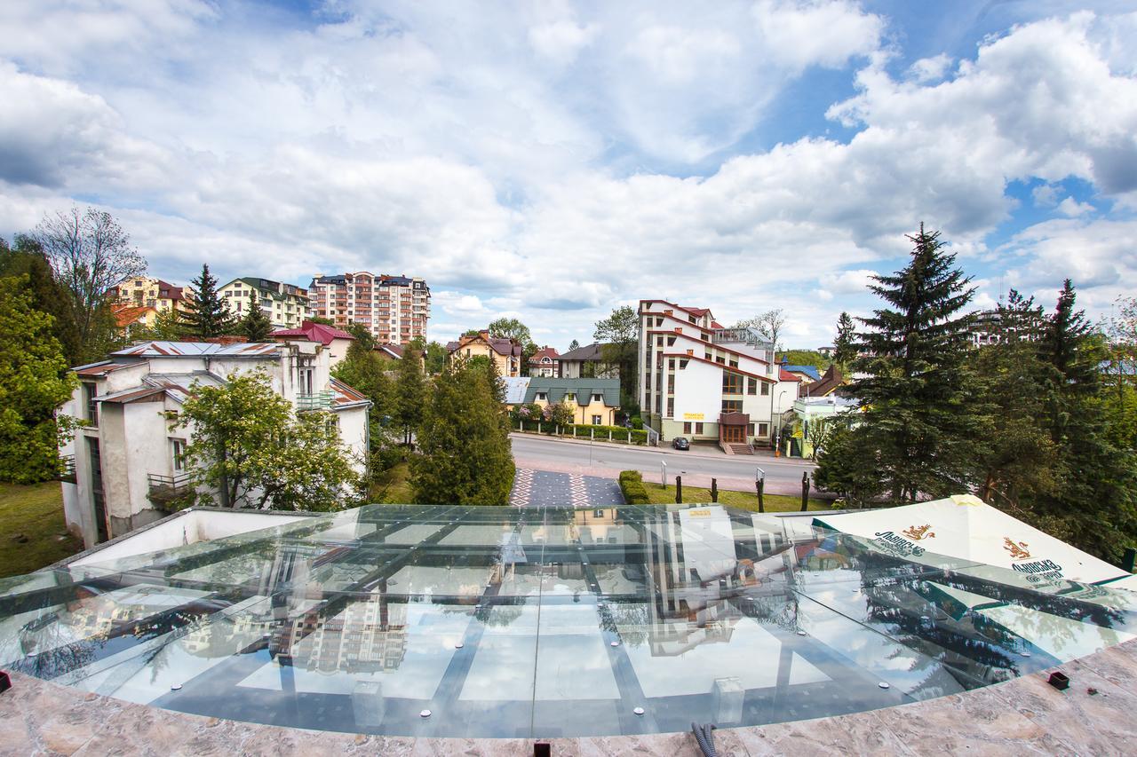 Truskavets 365 Hotel Екстериор снимка
